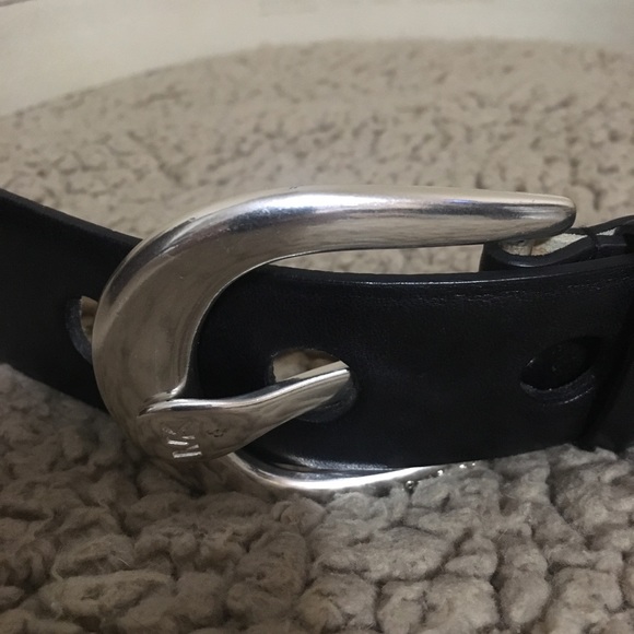 Black Michael Kors belt approx. 45” size large black with silver buckle - Picture 3 of 5